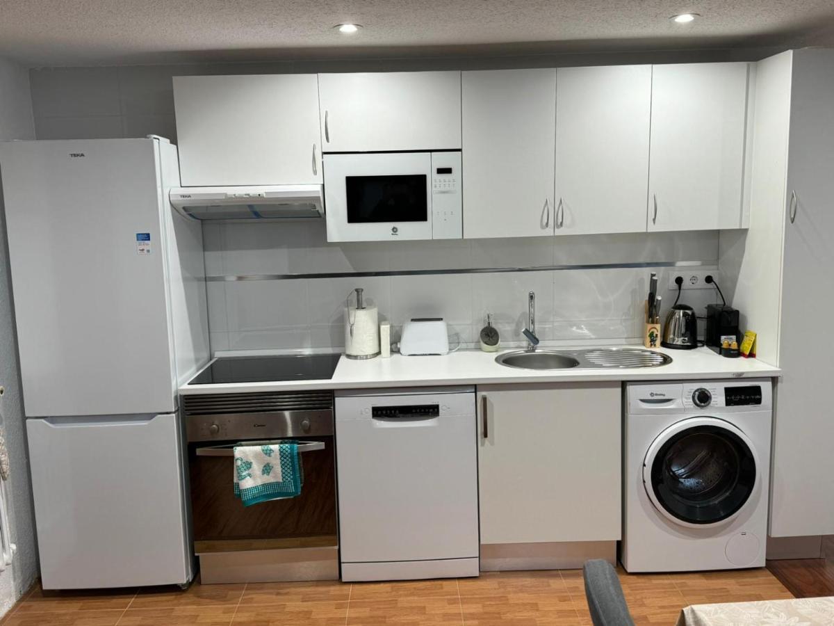 Piso Nuevo Centro Doctor Casal Apartment Овиедо Екстериор снимка